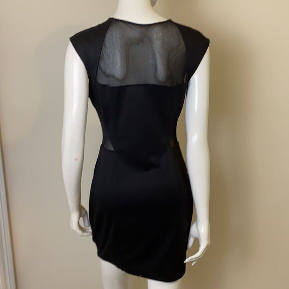 Black dress Forever 21 - Picture 2 of 10